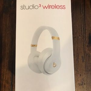 UNOPENED Beats Studio 3 Wireless Headphones